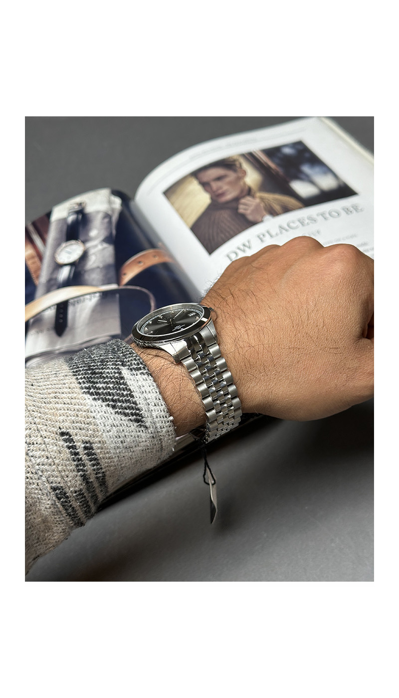 dolphin_codes.web_matrial_media گالری