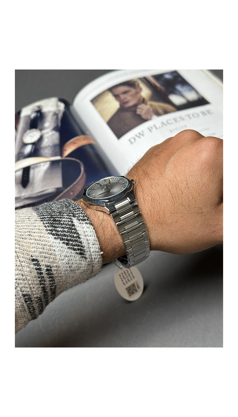 dolphin_codes.web_matrial_media گالری