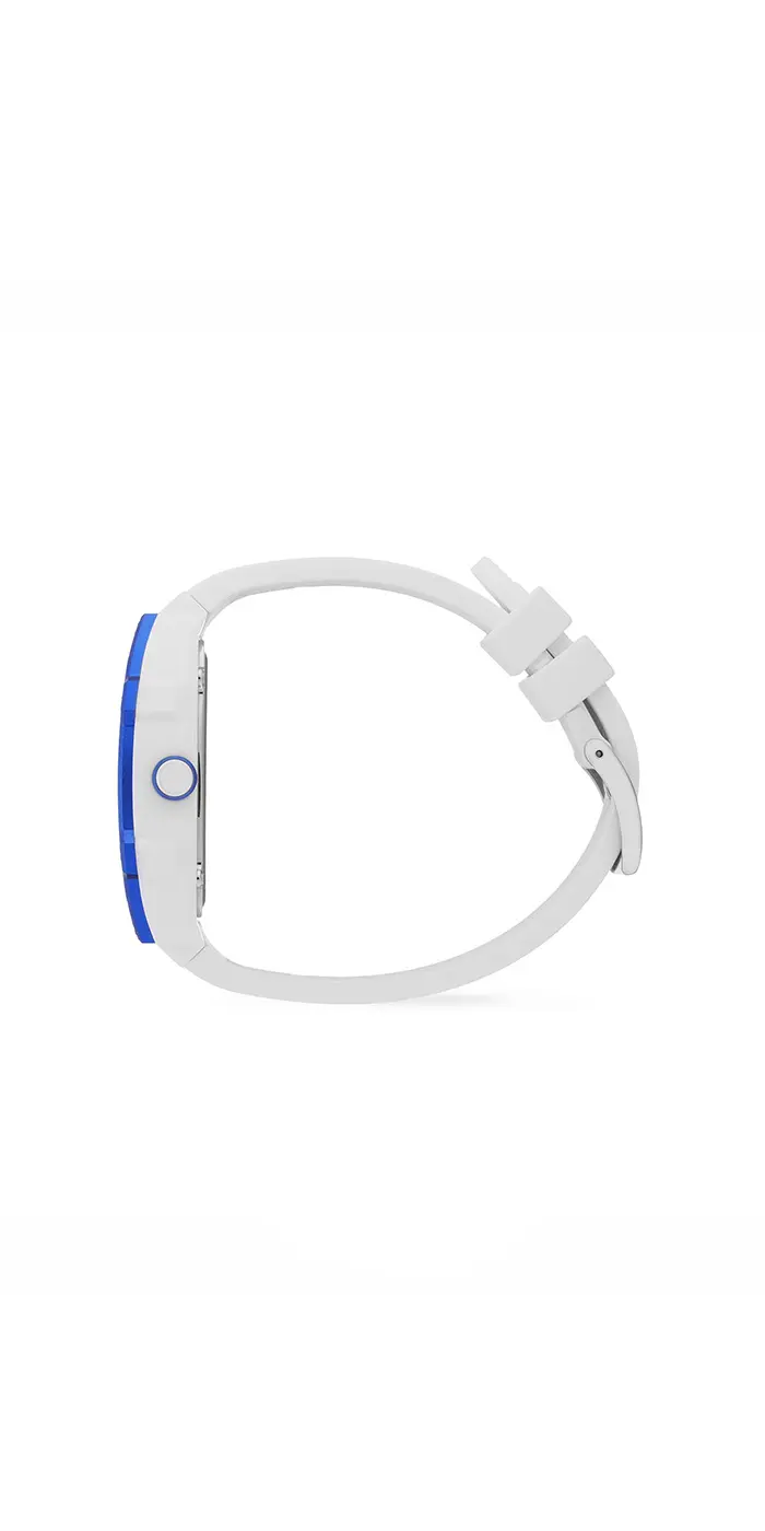 03_Material_Media_4185__00.webp