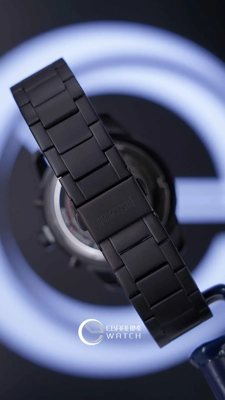 07_Material_Media_1287__AMI00065.webp
